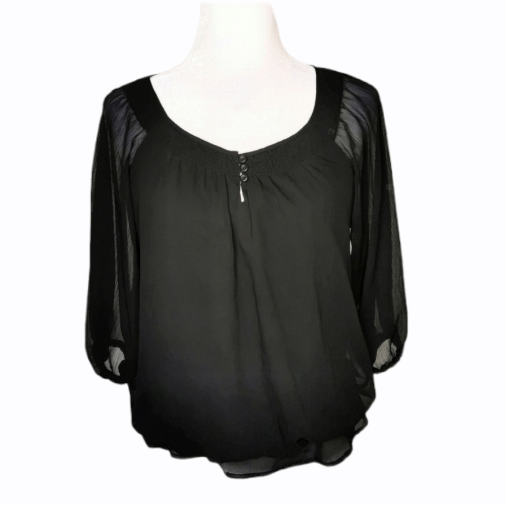Attention black puff 3/4 sleeve blouse